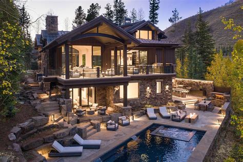Mountain chalet - Welcome to the Mountain/Chalet home decor style guide where you can see photos of all interiors in the Mountain/Chalet style including kitchens, living rooms, bedrooms, dining rooms, foyers, and …